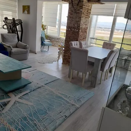 Lara Apartment
